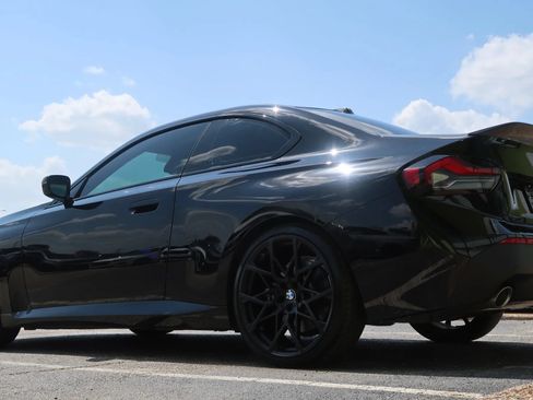 Used 2024 BMW 230i Coupe w/ Convenience Package RWD image 13