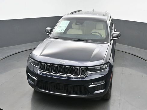 Used 2024 Jeep Grand Cherokee Limited AWD/4WD image 36