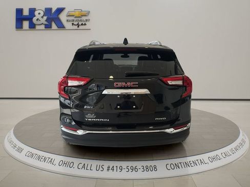 Used 2024 GMC Terrain SLT AWD/4WD image 5