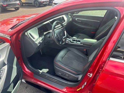 Used 2021 Hyundai Sonata SEL Plus w/ Preferred Accessory Package image 6