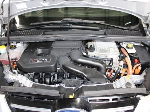Used 2016 Ford C-MAX Energi SEL w/ Equipment Group 302A FWD image 14