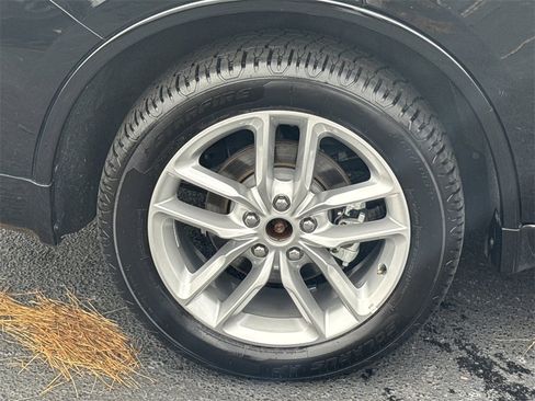 Used 2024 Dodge Durango GT image 17