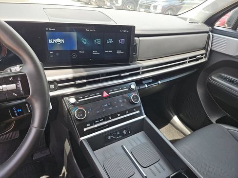 Used 2025 Hyundai Santa Fe SEL FWD image 20