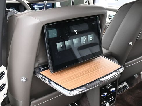New 2026 Rolls-Royce Cullinan AWD/4WD image 26