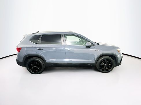 Used 2022 Volkswagen Taos SE FWD image 10