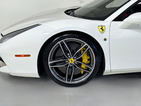 Used 2018 Ferrari 488 Spider RWD image 38