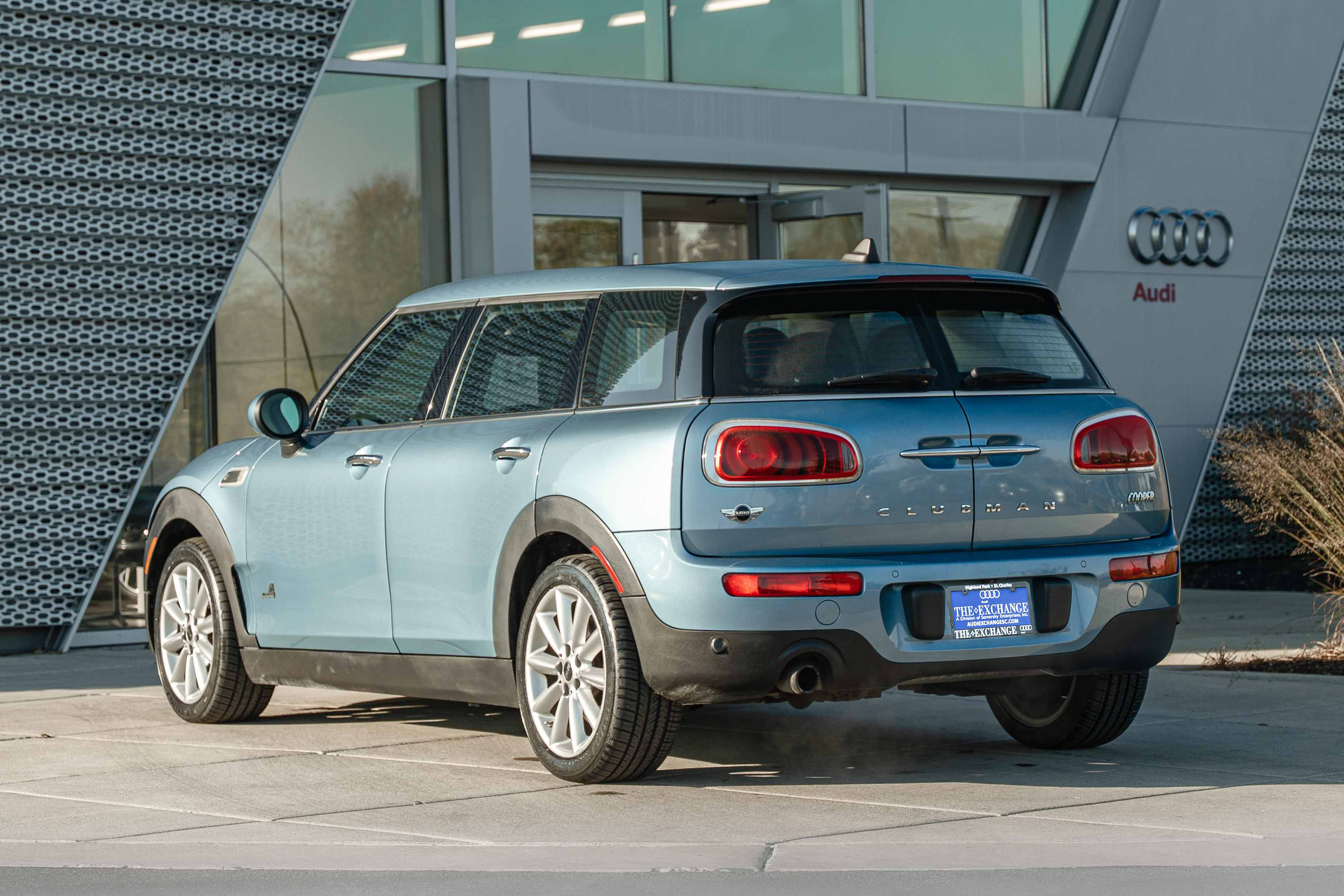 Used 2017 MINI Cooper Clubman ALL4 AWD/4WD image 5