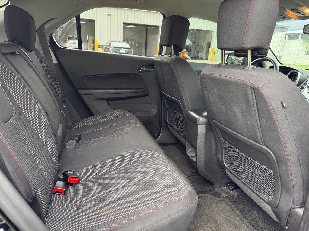 Used 2017 Chevrolet Equinox LT FWD image 11