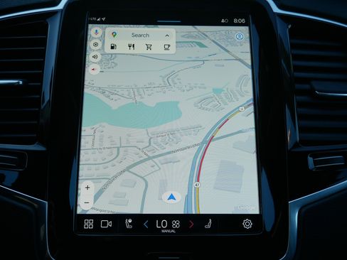 Used 2023 Volvo XC90 B5 Plus image 19