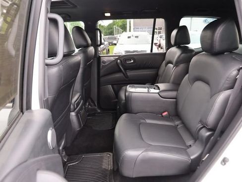 Certified 2023 Nissan Armada SL w/ Midnight Edition Package AWD/4WD image 11