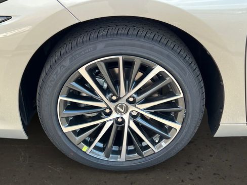 New 2025 Lexus ES 350 w/ Premium Package image 23