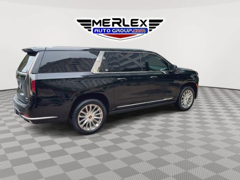Used 2021 Cadillac Escalade ESV Premium Luxury w/ Driver Assist Tech Package AWD/4WD image 8