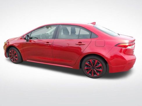 Used 2020 Toyota Corolla LE FWD image 11