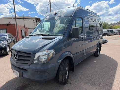 Used 2018 Mercedes-Benz Sprinter 2500 image 11