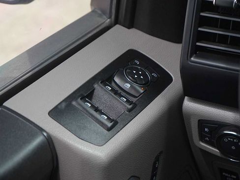 Used 2018 Ford F150 XL w/ Equipment Group 101A Mid RWD image 24