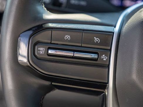 Certified 2024 Chevrolet Colorado ZR2 w/ ZR2 Convenience Package III AWD/4WD image 21