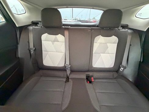 Used 2026 Chevrolet Trax LS FWD image 22