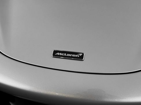 Used 2022 McLaren 765LT image 43