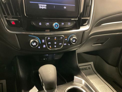 Used 2023 Chevrolet Traverse LT AWD/4WD image 21