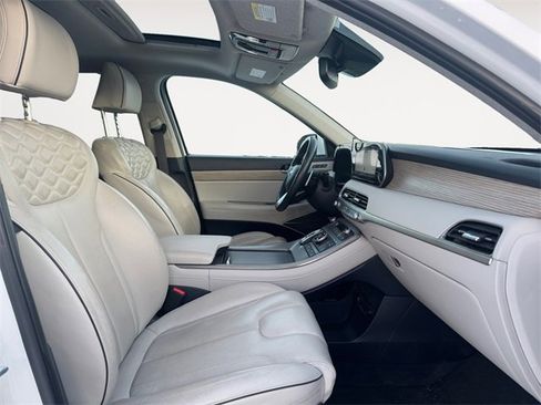Used 2022 Hyundai Palisade Limited image 14