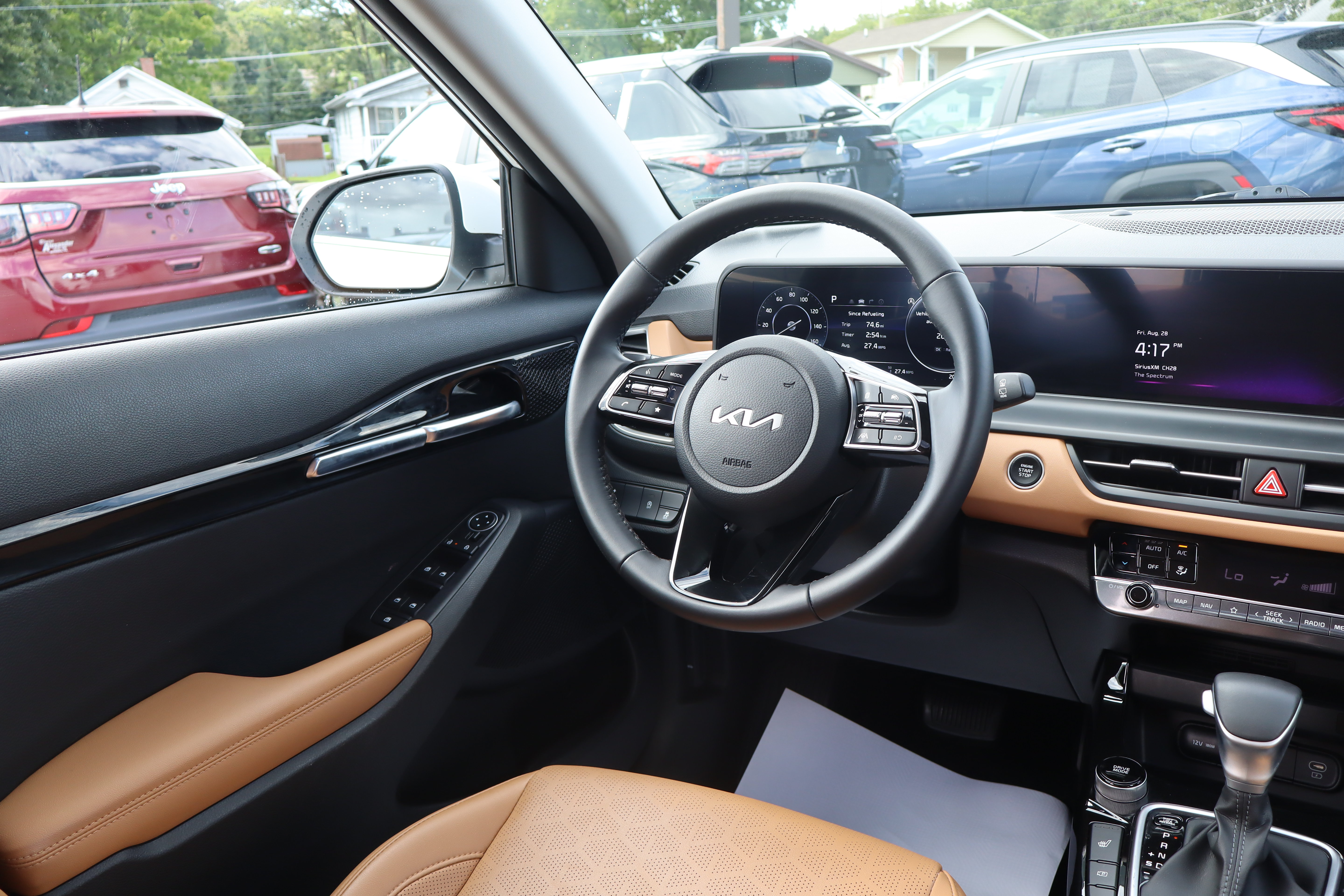 Used 2024 Kia Seltos EX AWD/4WD image 15
