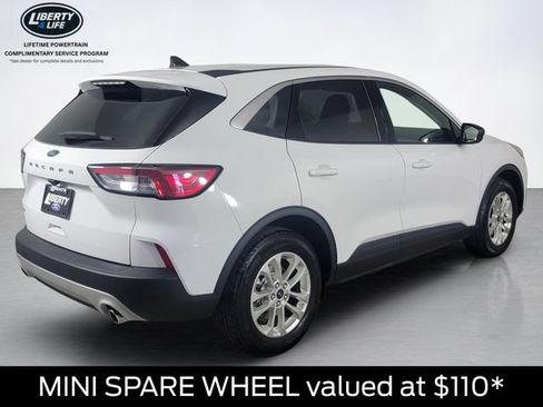 Certified 2022 Ford Escape SE w/ Cold Weather Package FWD image 4