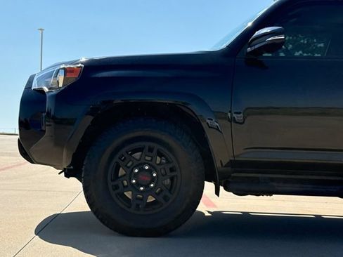 Used 2023 Toyota 4Runner SR5 Premium w/ Moonroof Package AWD/4WD image 5
