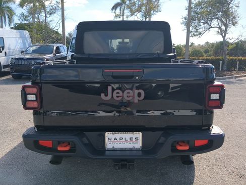 Used 2021 Jeep Gladiator Mojave image 6