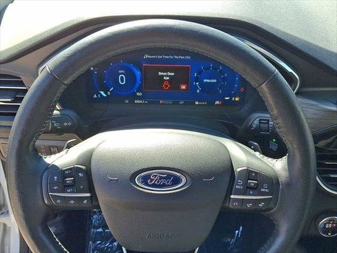 Used 2020 Ford Escape Titanium AWD/4WD image 16