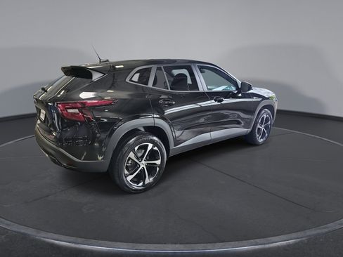 New 2026 Chevrolet Trax RS FWD image 8