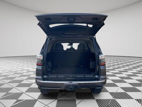 Used 2022 Toyota 4Runner Limited image 9