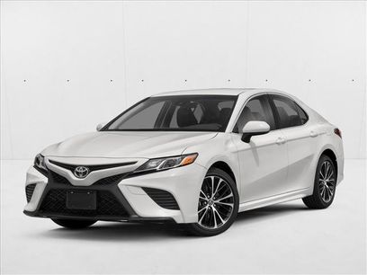 Used 2018 Toyota Camry SE w/ Moonroof Package