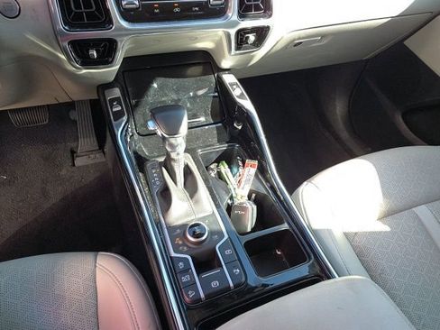 Used 2023 Kia Sorento SX image 19