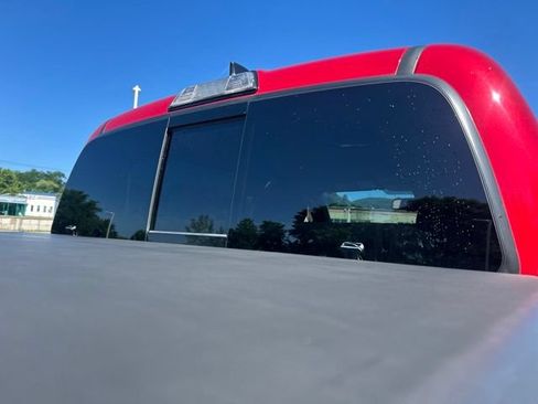 Used 2019 Toyota Tacoma TRD Sport AWD/4WD image 20