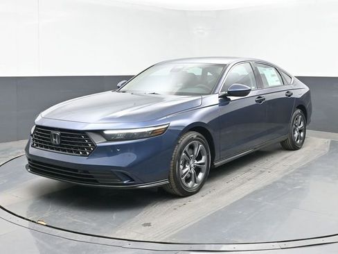 New 2026 Honda Accord EX-L image 5