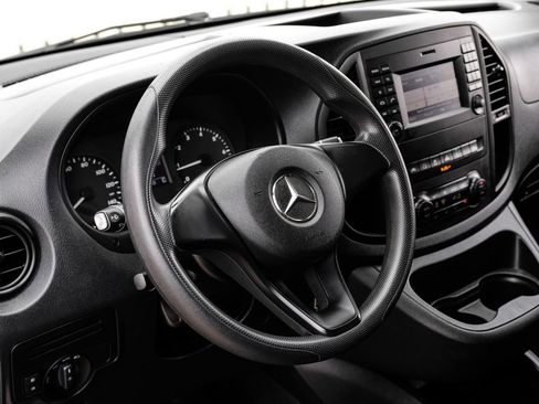 Used 2017 Mercedes-Benz Metris Passenger w/ Driver Efficiency Package image 12