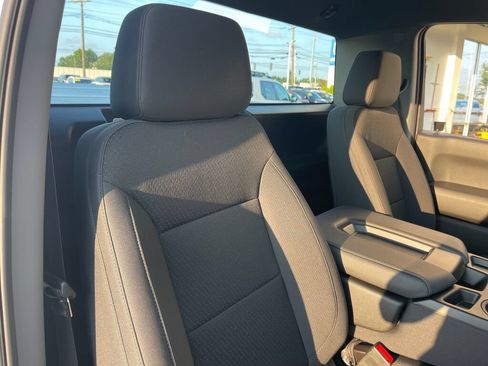 Used 2025 Chevrolet Silverado 1500 W/T AWD/4WD image 27