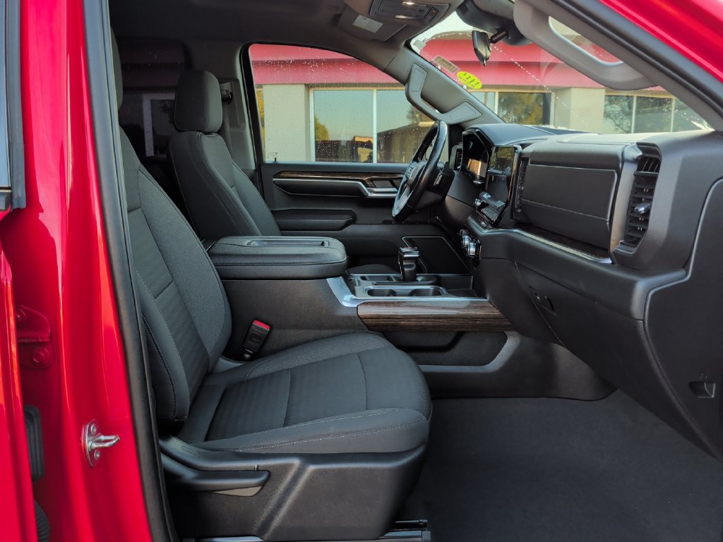 Used 2022 GMC Sierra 1500 Elevation w/ LPO, Elevation Black Package AWD/4WD image 37