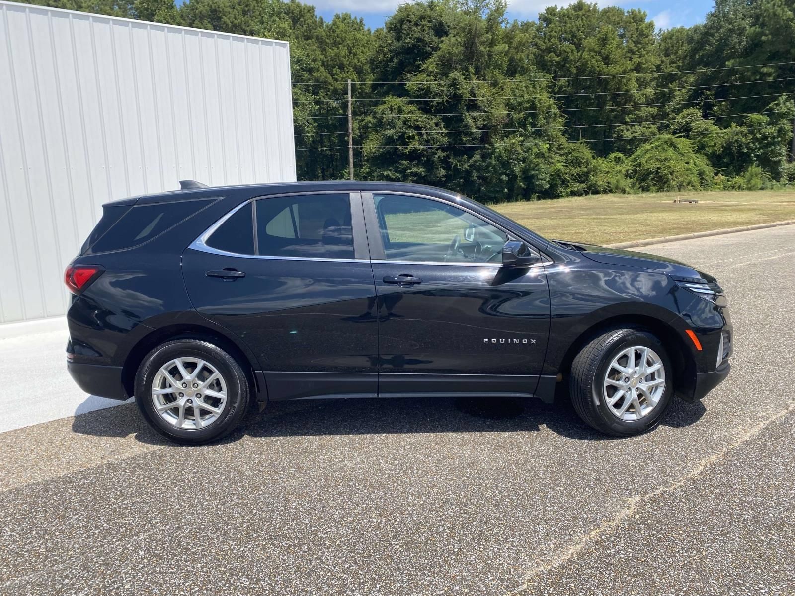 Used 2024 Chevrolet Equinox LT FWD image 8