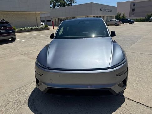 Used 2026 Tesla Model Y Performance AWD/4WD image 4
