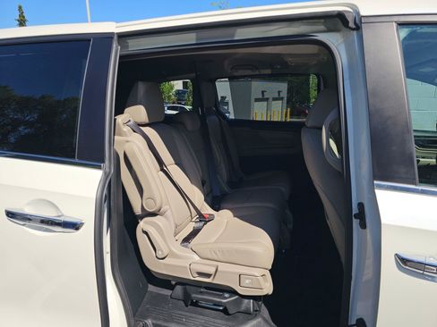 Used 2018 Honda Odyssey EX-L image 14