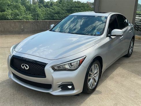 Used 2015 INFINITI Q50 AWD w/ Moonroof Package image 10