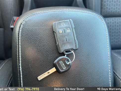 Used 2020 GMC Canyon SLE w/ Driver Alert Package image 16