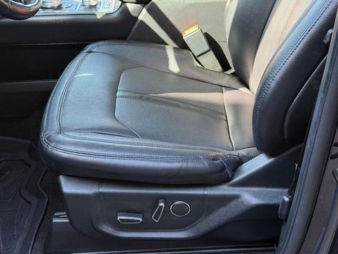 Used 2020 Ford Expedition Max Limited w/ Equipment Group 302A image 19