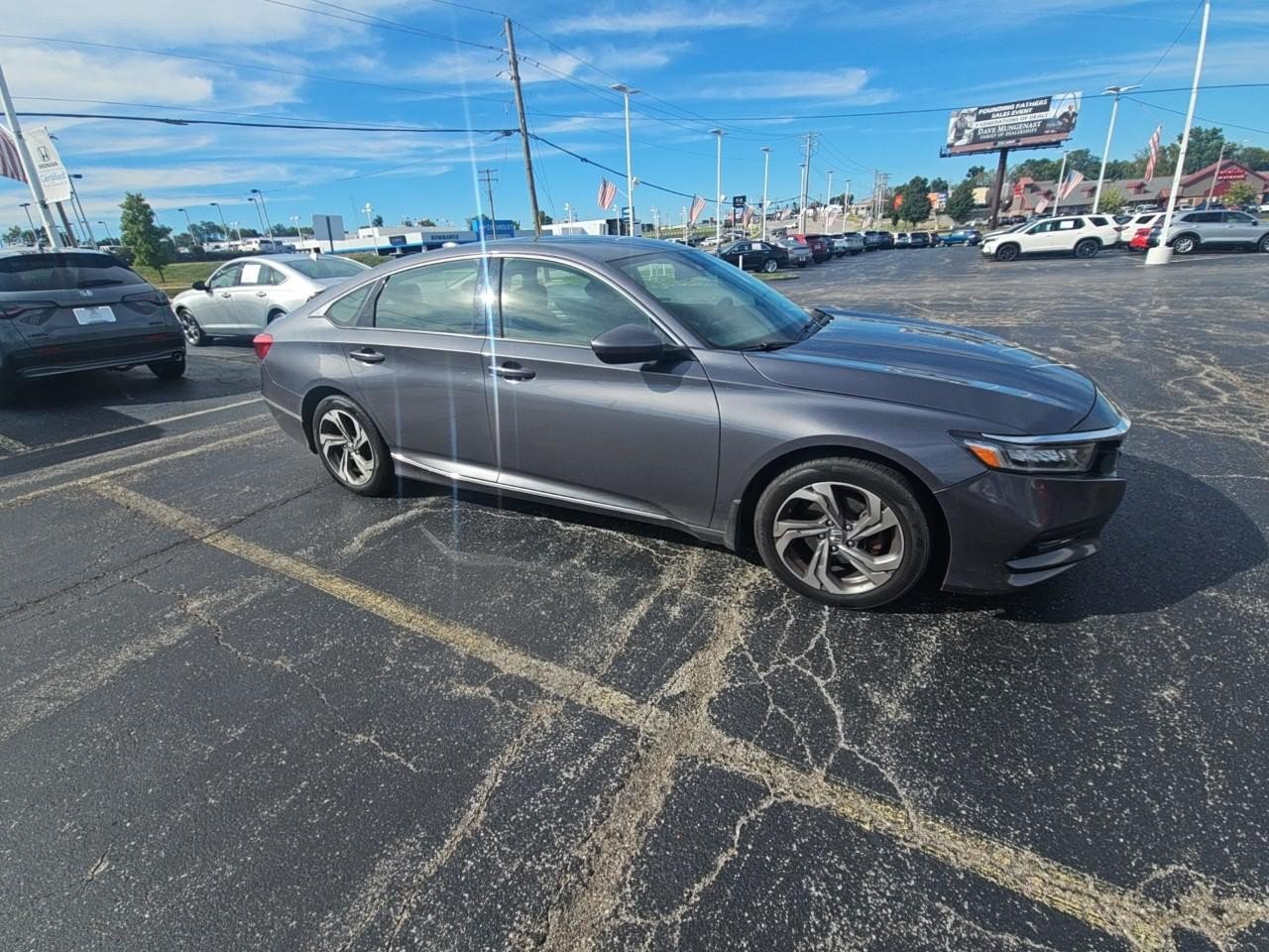Used 2020 Honda Accord EX image 2