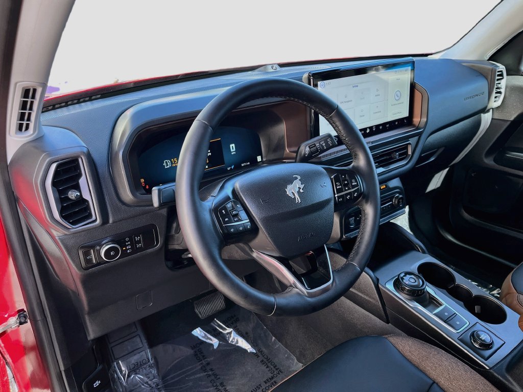 Used 2025 Ford Bronco Sport Outer Banks w/ Outer Banks Tech Package+ AWD/4WD image 9
