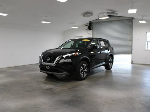 Used 2023 Nissan Rogue SV AWD/4WD image 5