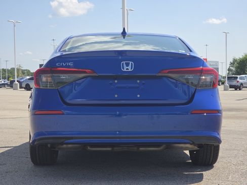 Used 2023 Honda Civic EX image 17
