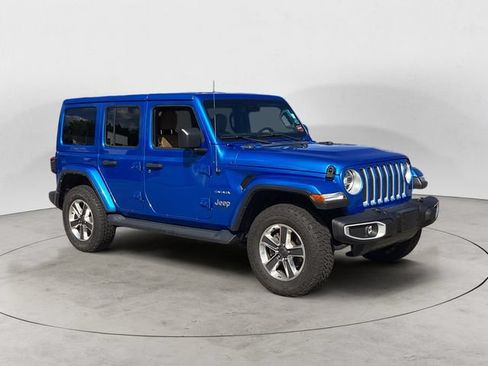 Used 2021 Jeep Wrangler Unlimited Sahara w/ Dual Top Group AWD/4WD image 7