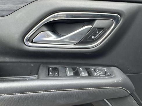 Used 2022 GMC Yukon SLT w/ SLT Premium Package RWD image 22
